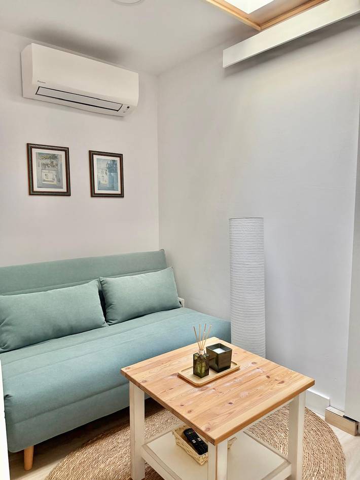 Apartamento entero, Terrasol Apartamento 1ª Línea de Playa Caleta de V in Urbanización Villa del Mar, Vélez-Málaga