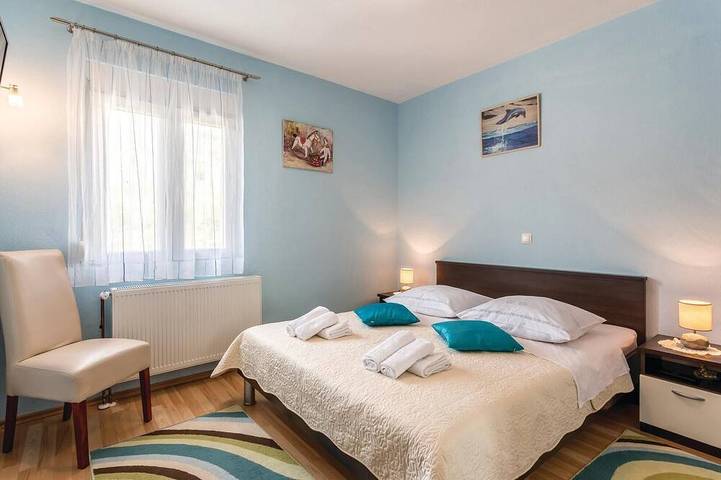 Stunning home in Brstanovo in Nisko, Dalmatian Zagora