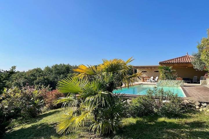 Villa pour 6 personnes, avec piscine dans le Gers