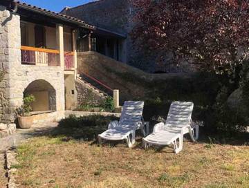 Gîte pour 5 personnes, avec balcon ainsi que jardin et vue à Chandolas