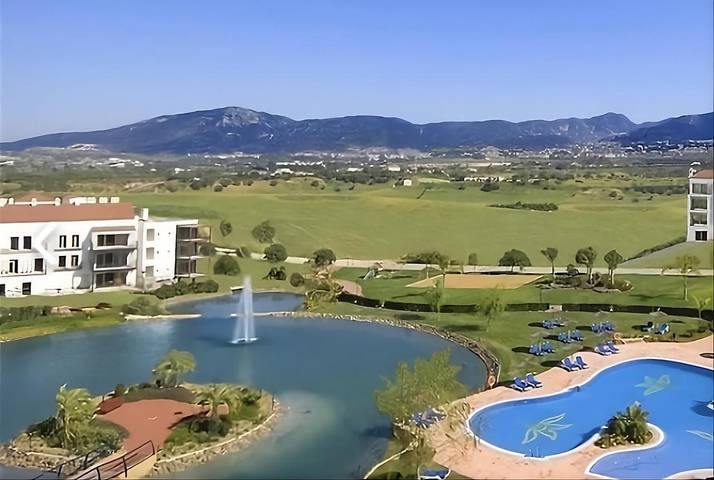 Apartamento para 3 personas, con Jardín además de Piscina y Vistas en Sol Andalusi