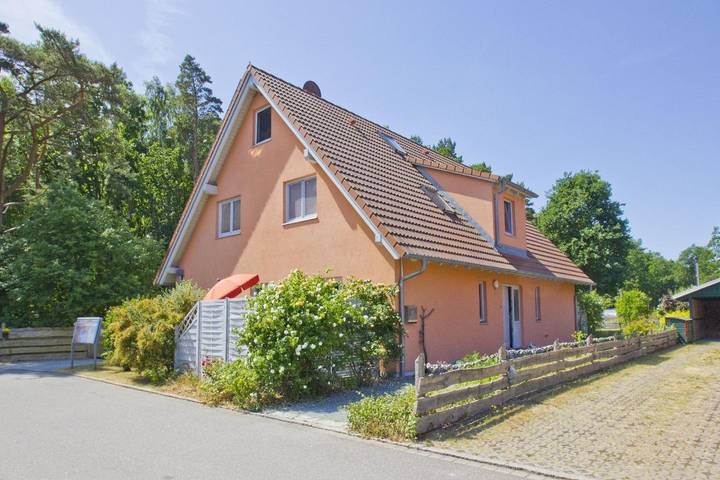 Ferienwohnung für 4 Personen, mit Terrasse und Garten sowie Sauna in Glowe - 3