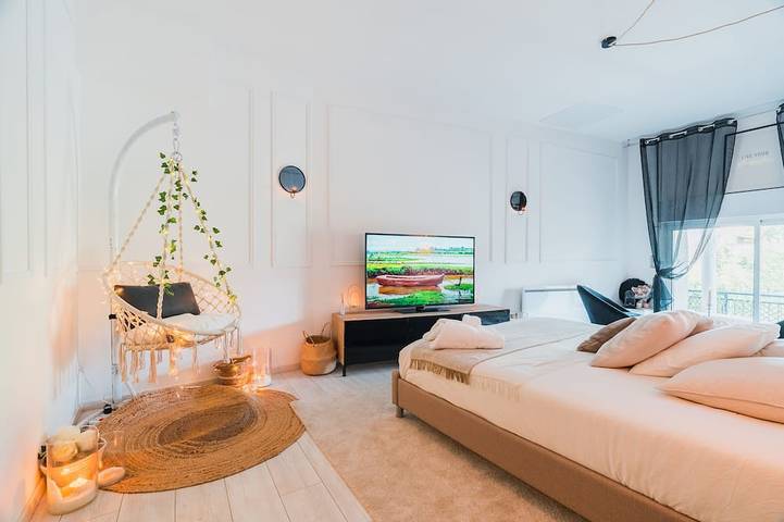 Villa Nueva, Original Home Rental ! in Villeneuve-sur-Lot, Quercy