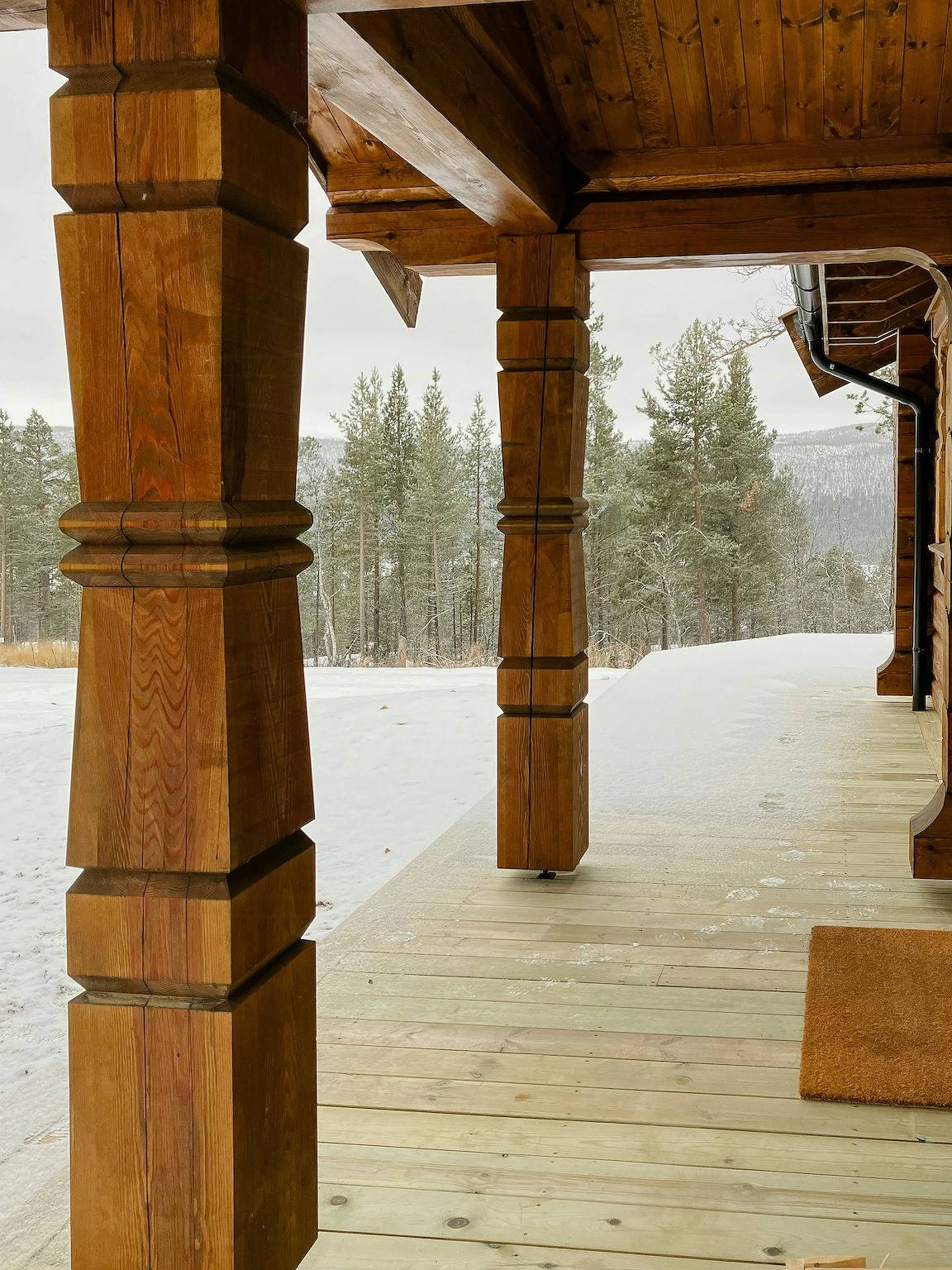 Neu gebaute Blockhütte in der Nähe von Hardangervidda in Hol