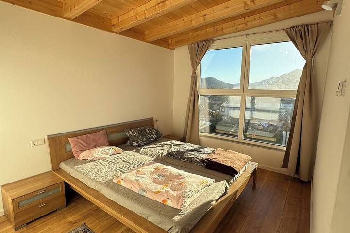 Ganze Wohnung, Modern-gemütlich mit Bergblick – perfekt für Gruppen, Familien und Workation! in Vils, Außerfern