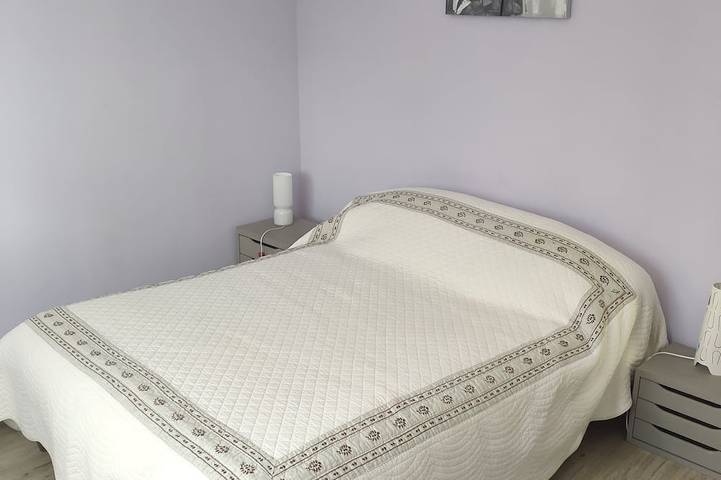 Location de vacances pour 6 personnes, avec terrasse et jardin à Sainte-Jalle - 3
