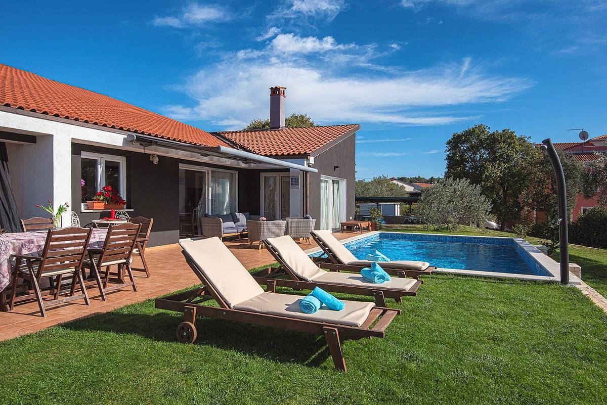 Ferienhaus mit Privatpool für 8 Personen ca. 230 qm in Rovinjsko Selo, Istrien (Istrische Riviera) in Rovinjsko Selo, Rovinj und Umgebung