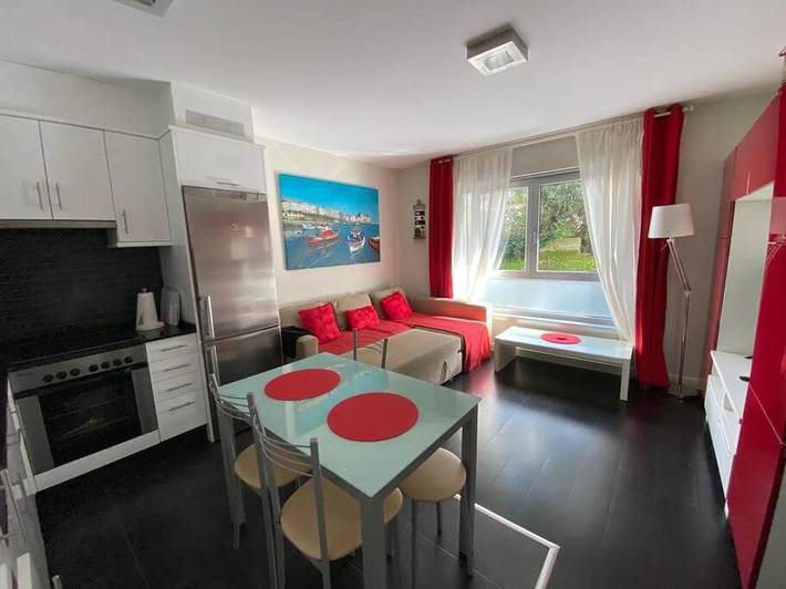 Gîte pour 4 personnes, avec piscine à Ares - 3