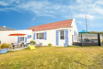 Gîte pour 2 personnes, avec jardin dans Plage de Kerfissien