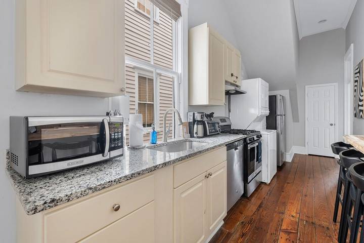 Apartment for 6 people, with pets in Charleston