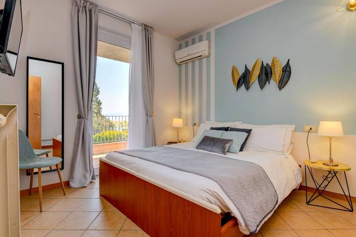 Location de vacances pour 2 personnes, avec jardin et terrasse à Sirmione - 3