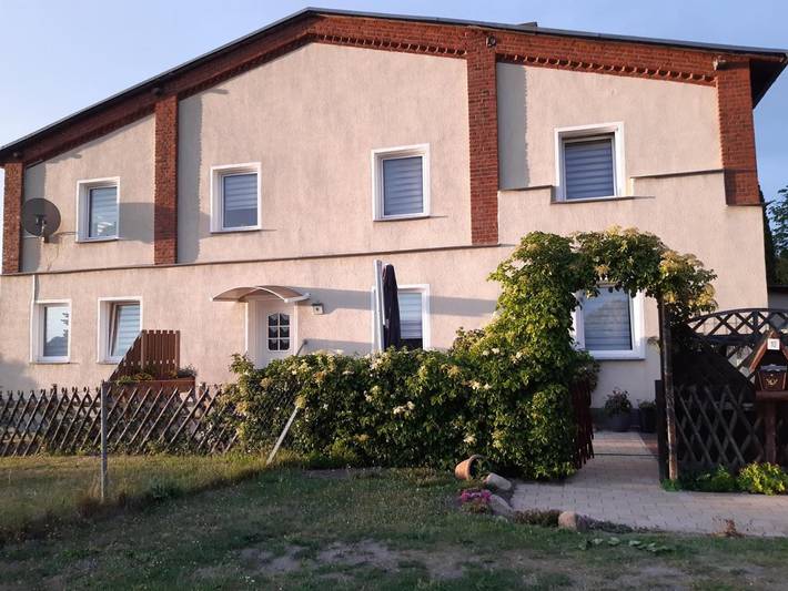 Ferienwohnung für 6 Personen, mit Terrasse und Garten sowie Ausblick in Zurow
