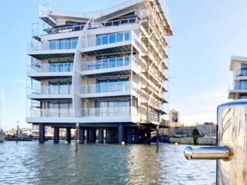 Ferienwohnung für 8 Personen, mit Whirlpool und Sauna sowie Terrasse in Wendtorf