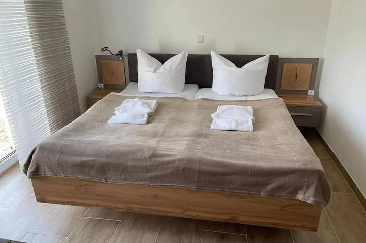 Die 1A Pension - Doppelzimmer in Torgau, Nordsachsen