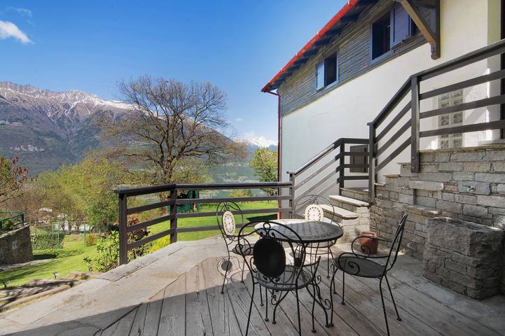 Holiday rental for 8 people, with Garden and Children pool in Lombardy