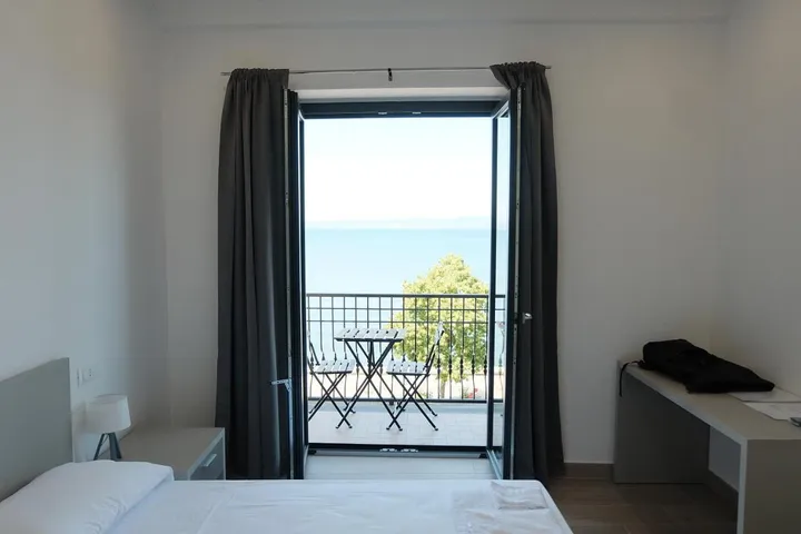 Apartamento de vacaciones para 4 personas, con terraza además de vistas al lago y vistas, Se admiten mascotas - 1
