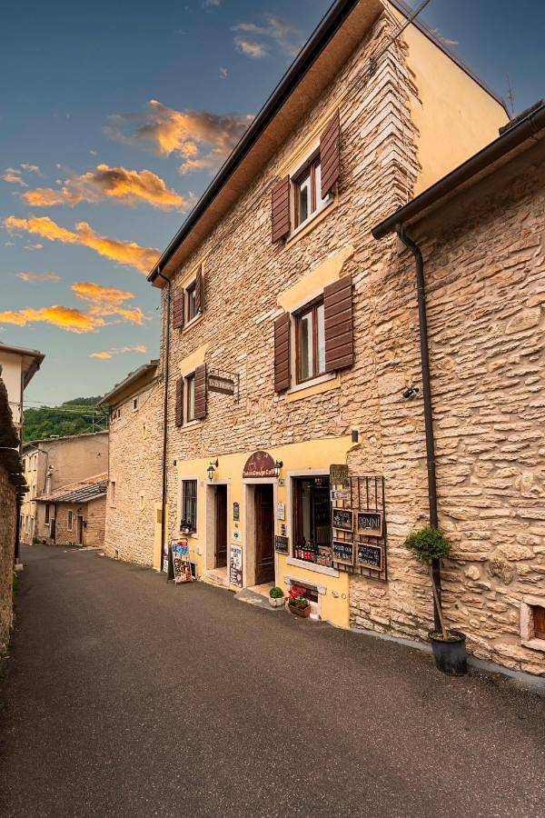 Bed and Breakfast für 2 Personen, mit Terrasse und Ausblick in Fumane