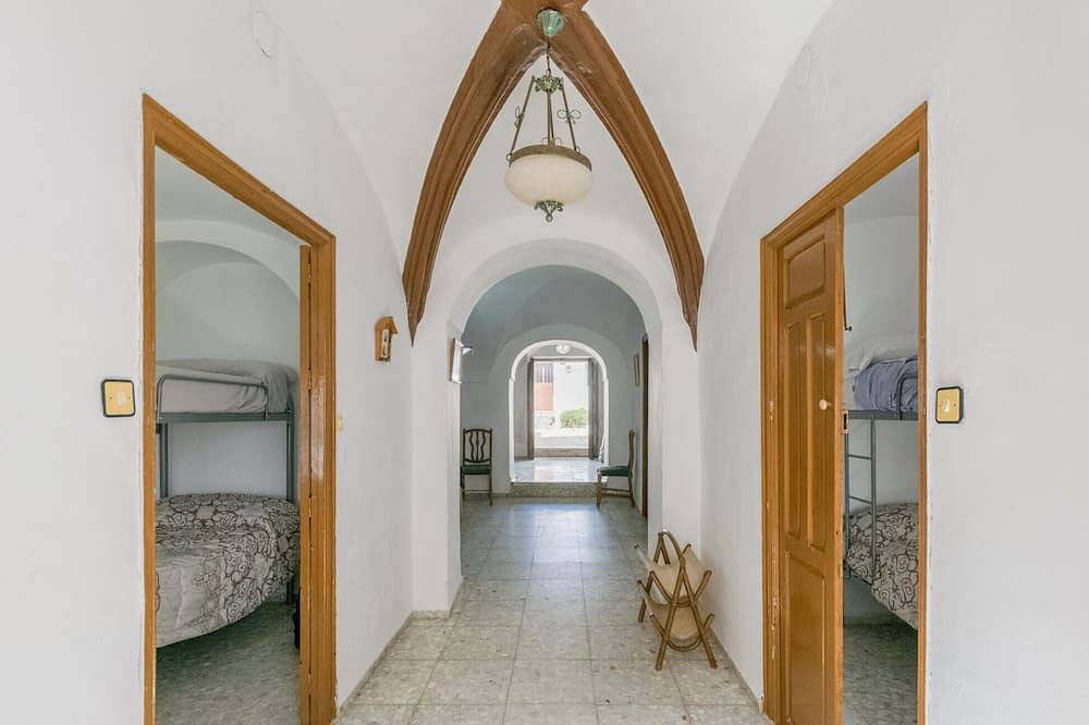 3 bedroom awesome home in Villanueva del Rey in Villanueva del Rey, Sierra Morena