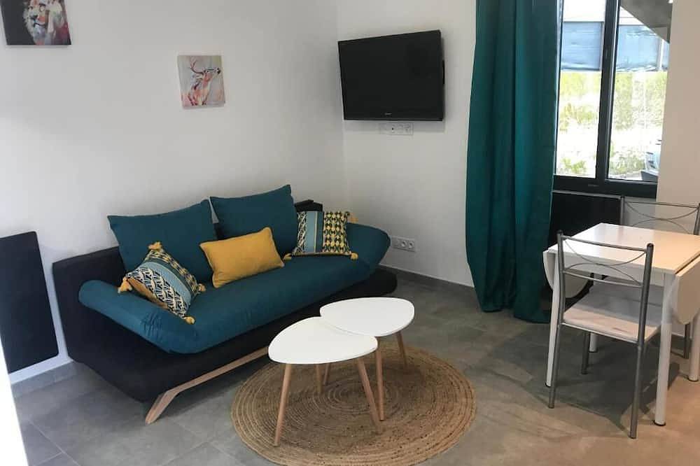 Entire apartment, Super Studio Refait à Neuf Avec Terrasse +jardin in Figeac, Massif Central
