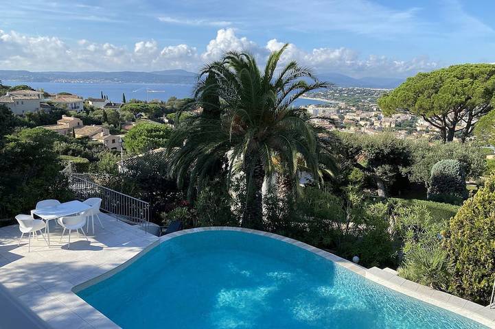 Ferienwohnung für 4 Personen, mit Pool und Garten sowie Terrasse - 1