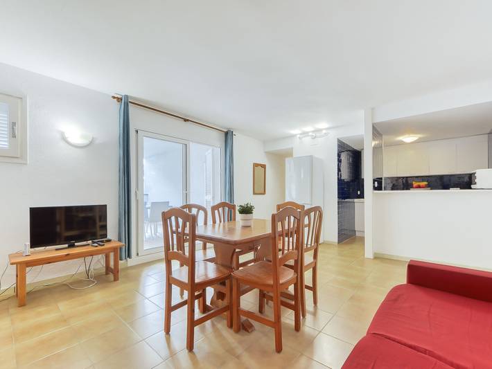 Ferienwohnung für 4 Personen, mit Garten und Terrasse in Roses - 2