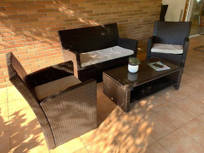 Chalet para 8 personas, con terraza además de jardín y piscina en Garraf - 4