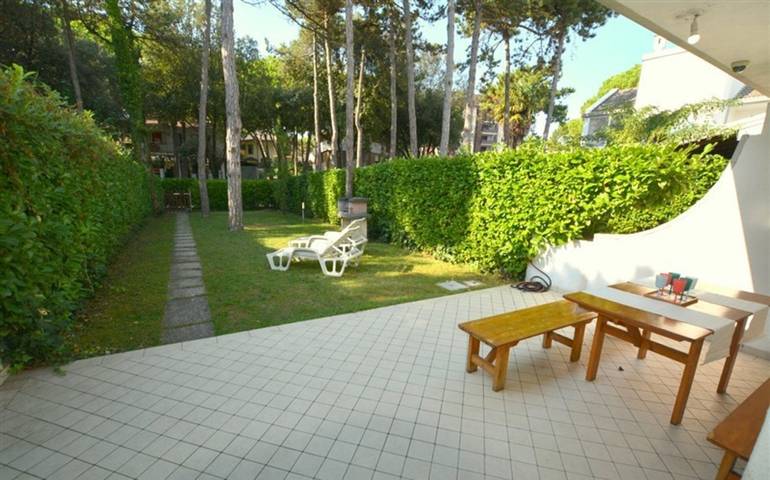 Villa für 8 Personen, mit Garten und Whirlpool - 1