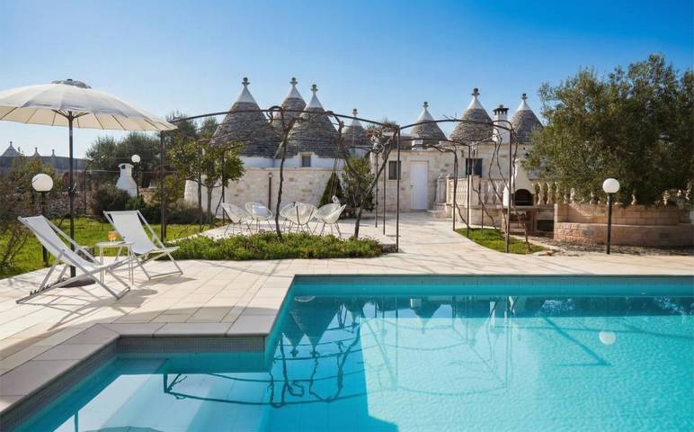 Trullo pour 8 personnes à Cisternino