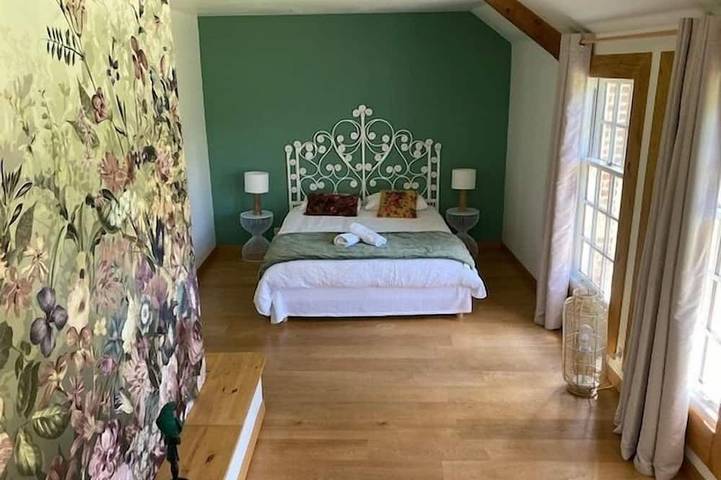 Gîte pour 8 personnes, avec piscine ainsi que terrasse et jardin à Lunay - 2