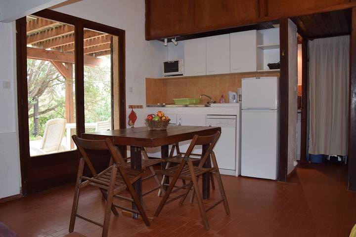 Gîte pour 5 personnes, avec terrasse et jardin, animaux acceptés dans Santa Giulia - 2