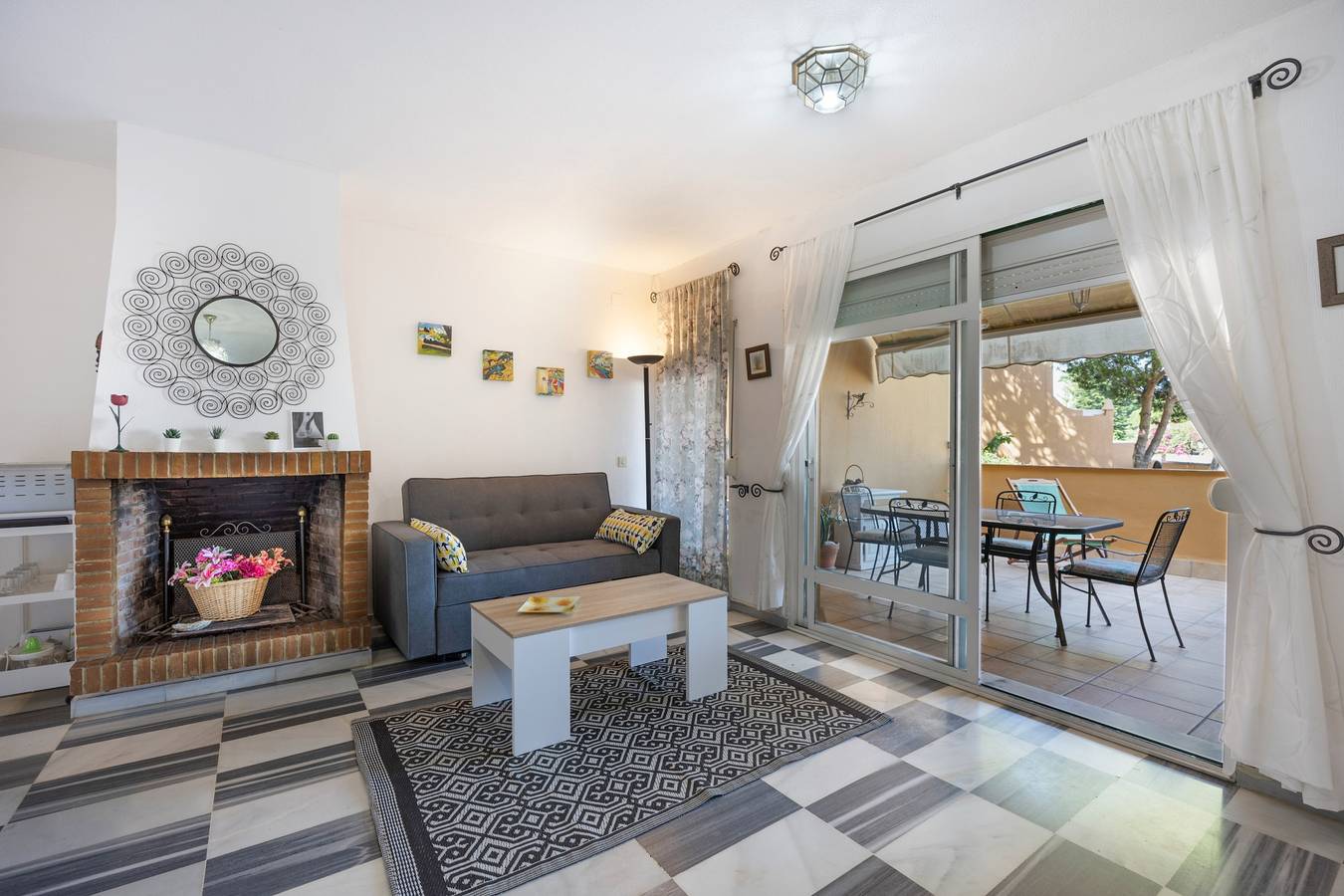 Apartamento entero, Apartamento 'Apartamento Arrecife D' con vistas al mar, piscina compartida y Wi-Fi in Sancti Petri, Chiclana de la Frontera