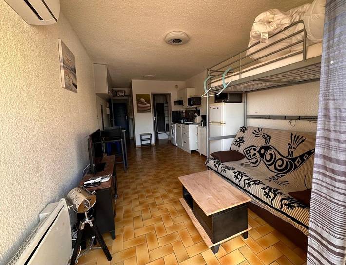 Gîte pour 2 personnes, avec piscine ainsi que vue et terrasse dans Office De Tourisme De Gruissan - 3