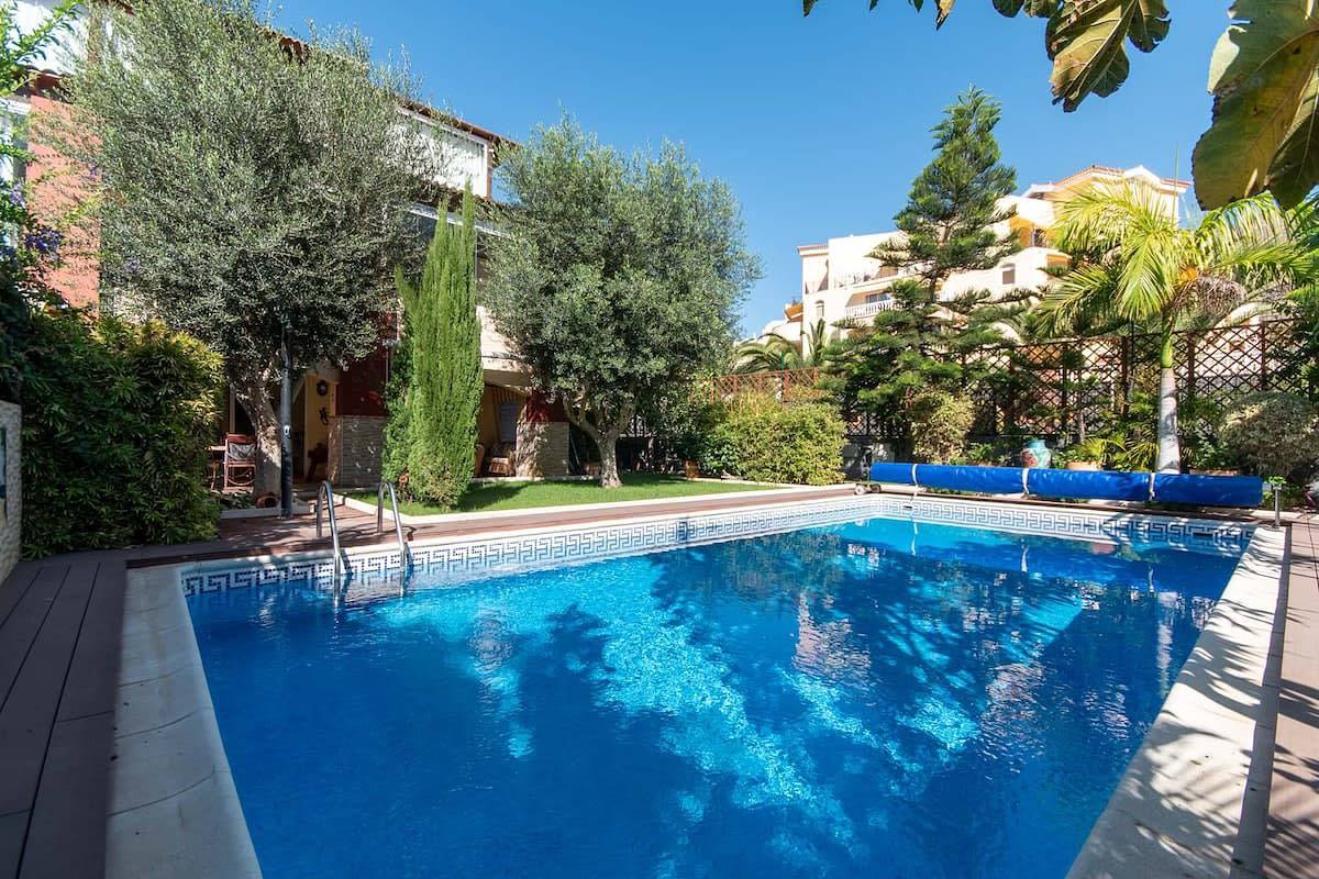 Villa Esmeralda with private heated pool in Los Cristianos, Arona