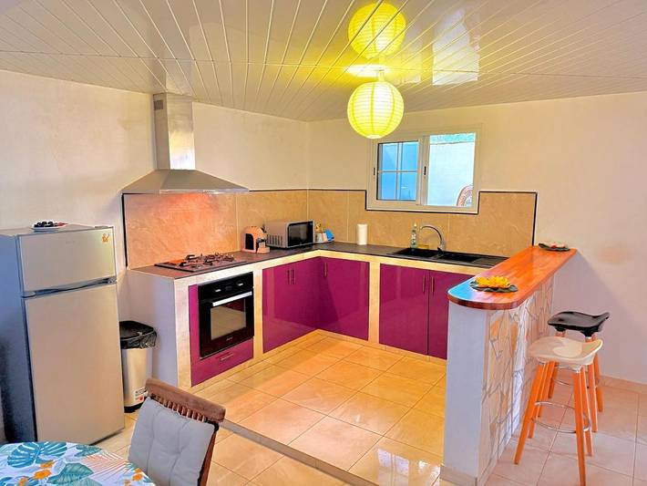 Gîte pour 4 personnes, avec terrasse et vue à Saint-Esprit (homonymie) - 3