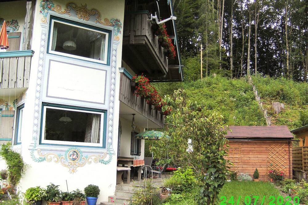 Ganze Wohnung, Ferienwohnung Obersee für 2-6 Personen, Balkon, 70 qm in Schönau am Königssee, Berchtesgadener Alpen