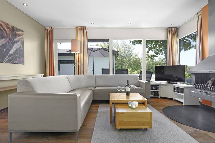 Ferienhaus für 4 Personen, mit Balkon/Terrasse und Terrasse sowie Sauna in Stadtkyll - 3