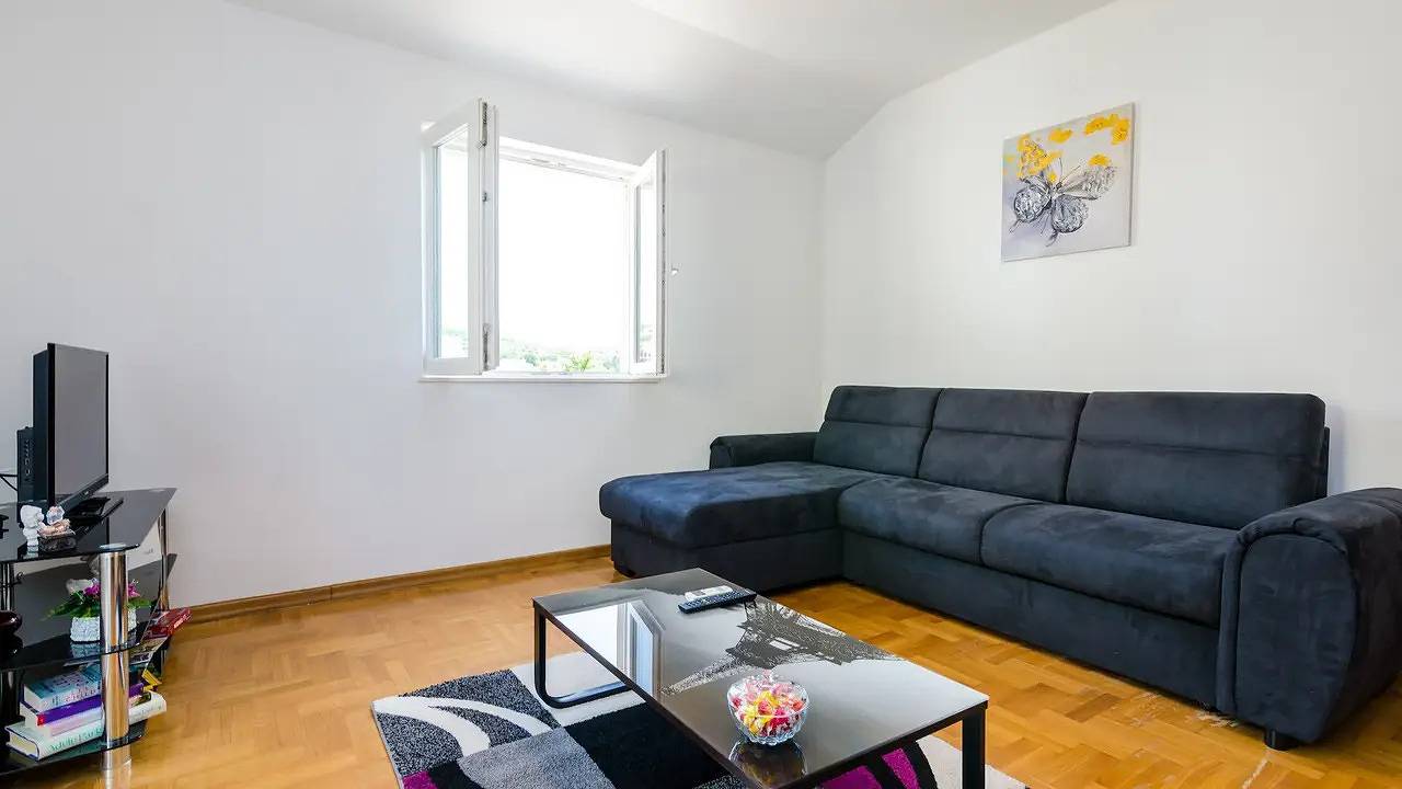 Appartement de vacances entier, Appartement de vacances pour 4 personnes avec balcon in Cavtat, Dubrovnik-Neretva