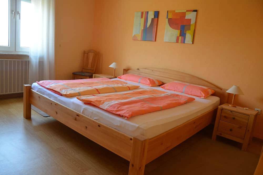 Ganze Wohnung, Freistehendes Ferienhaus mit großer *** - Sterne Ferienwohnung. in Starkenburg, Bernkastel-Kues & Umgebung