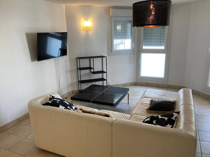 Gîte pour 4 personnes, avec balcon à Ambilly