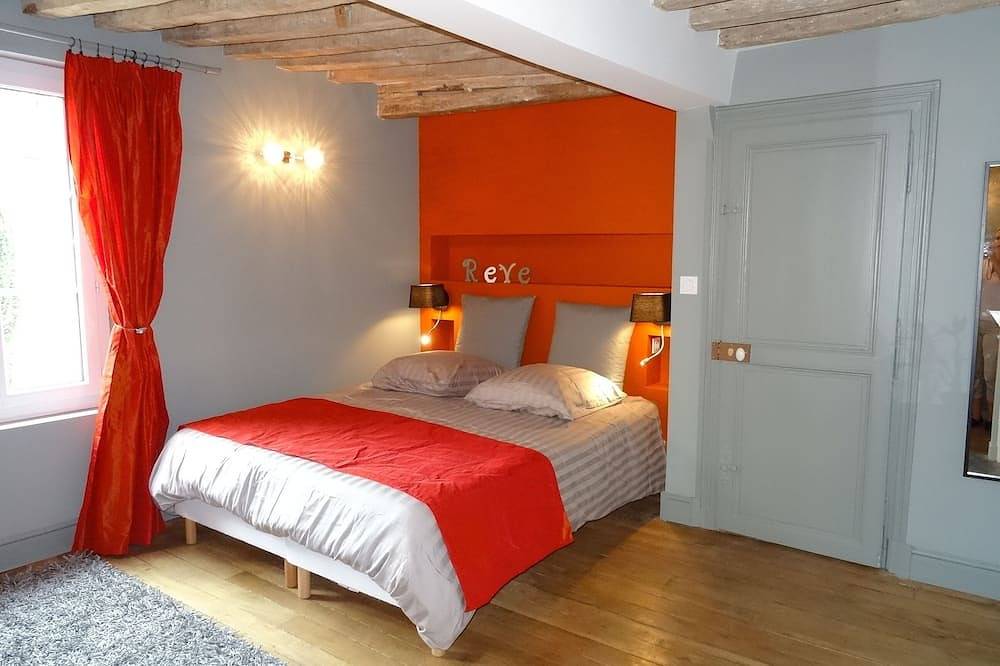 Entire apartment, Beautiful apartment 35m2 Chartres center with parking in Chartres, Chartres region
