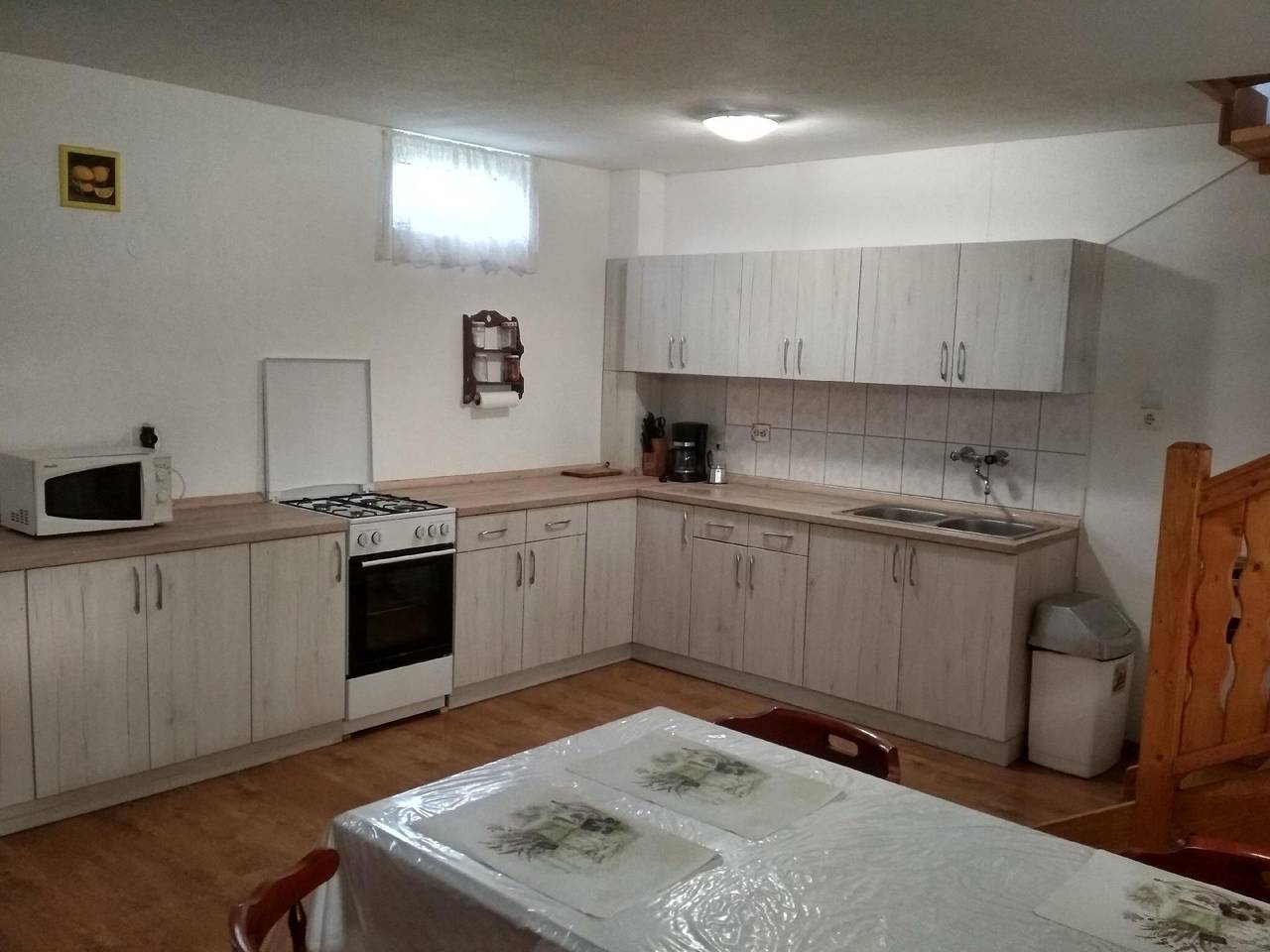 Ferienhaus mit Garten, Terrasse und Gartenpavillon in Balatonfőkajár, Plattensee nordufer