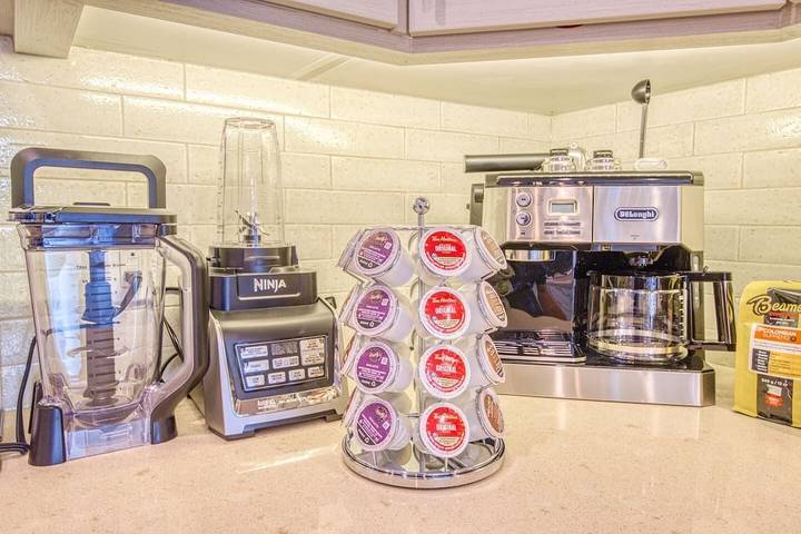 Location de vacances pour 12 personnes, avec balcon ainsi que jacuzzi et jardin à Canmore - 2