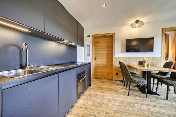 Entire apartment, Apartment "Latemar": Private Whirlpool, Finnish Sauna, Mountain View in Nova Ponente (Bolzano), Deutschnofen