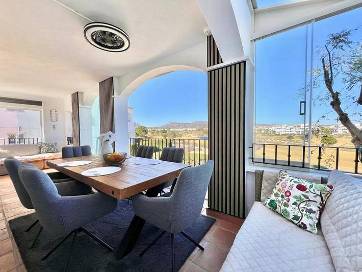 Apartamento de vacaciones para 4 personas, con jardín y vistas además de vistas al lago y piscina - 1