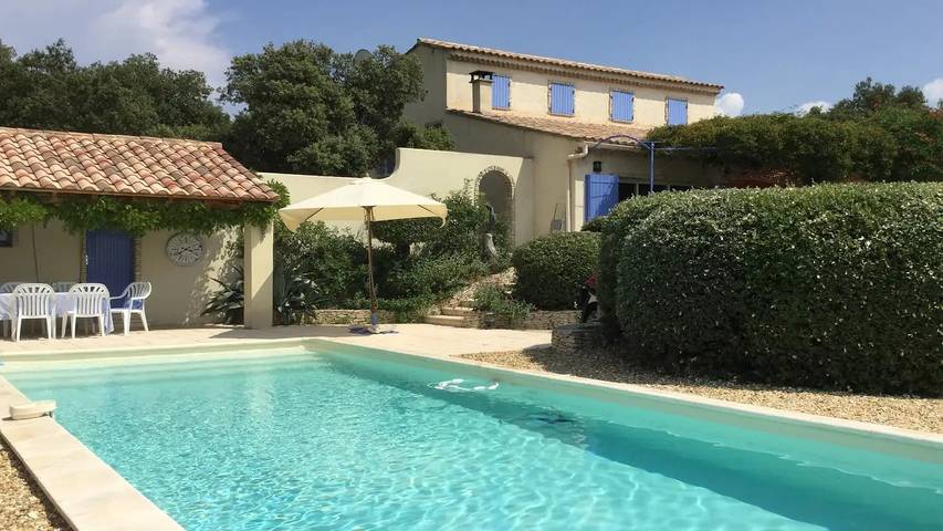 Location de vacances pour 9 personnes, avec piscine et jardin à Villes-sur-Auzon - 2