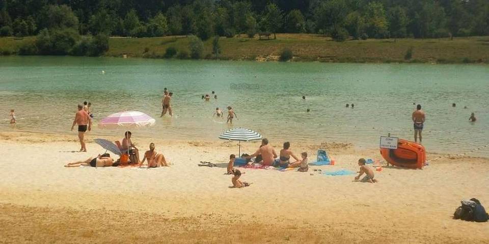 Location de vacances pour 3 personnes, avec terrasse à Lembras - 4