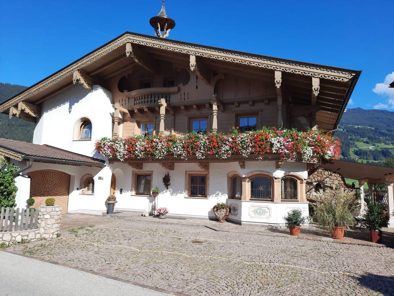 Ganze Ferienwohnung, Comfort-Appartement Keiler in Tuxer Alpen, Schlitters
