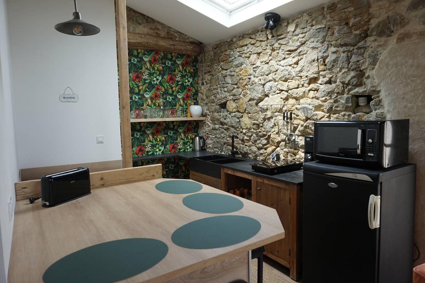 Appartement entier, Gîte Aznavour in Pennautier, Région de Carcassonne