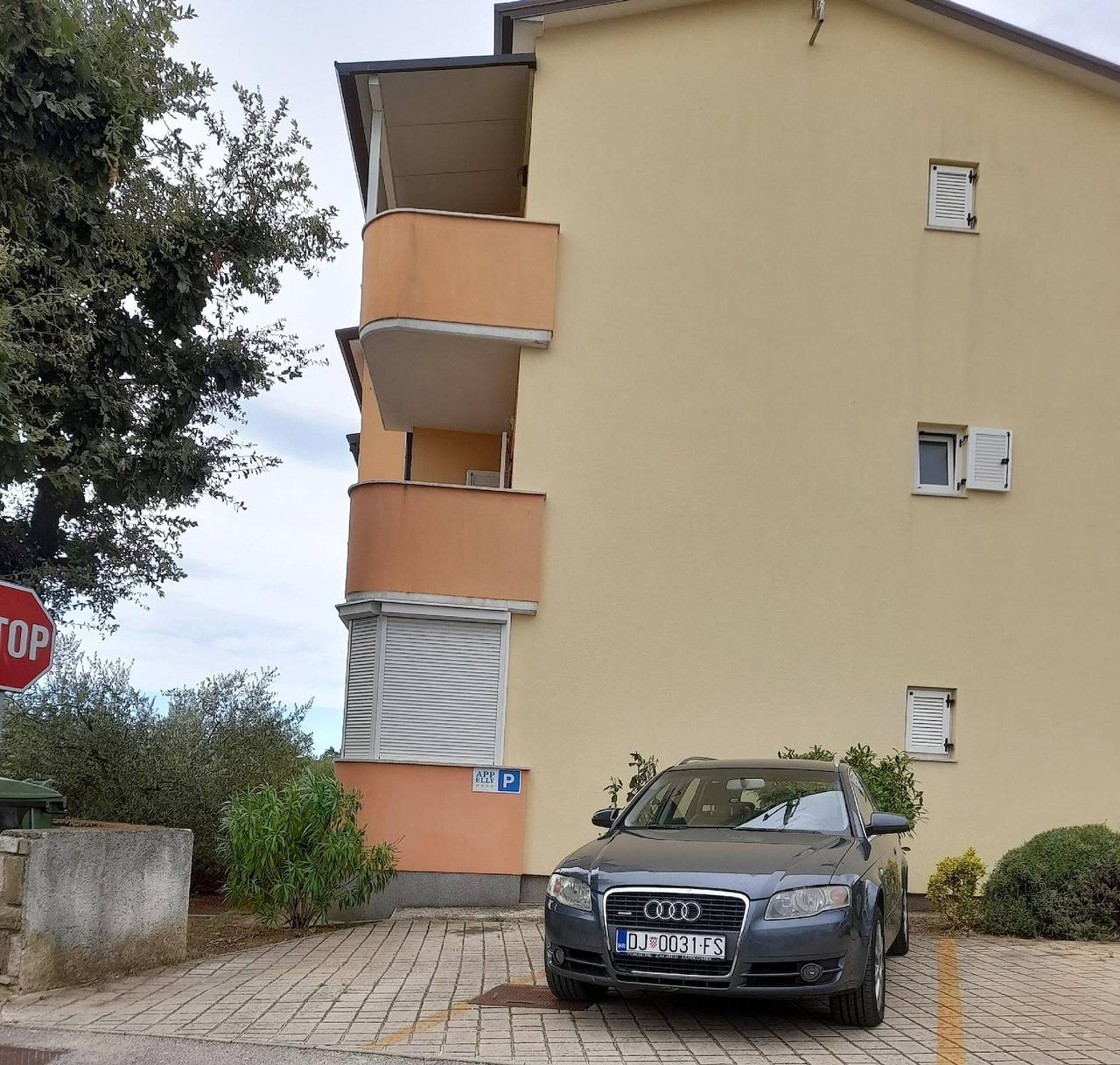 Ganze Ferienwohnung, Wohnung in Fiorini mit Eigenem Balkon in Umag und Umgebung