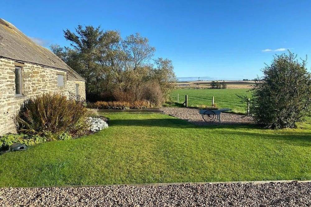 Drumdry -  a rural that sleeps 4 guests  in 2 bedrooms in Wick, Highlands